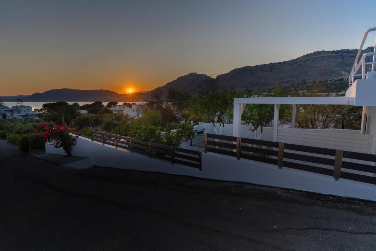 Pefki Pounedes Luxury Suites المظهر الخارجي الصورة
